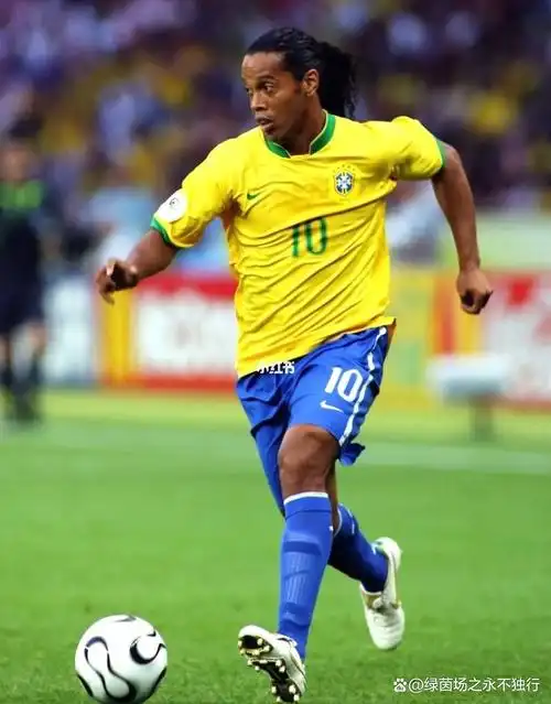 居小组前列 居小组前列