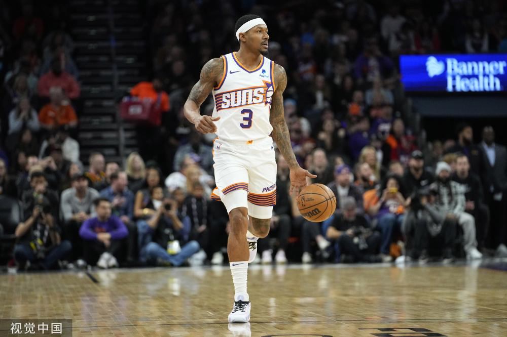 赛中的许多 赛中的许多