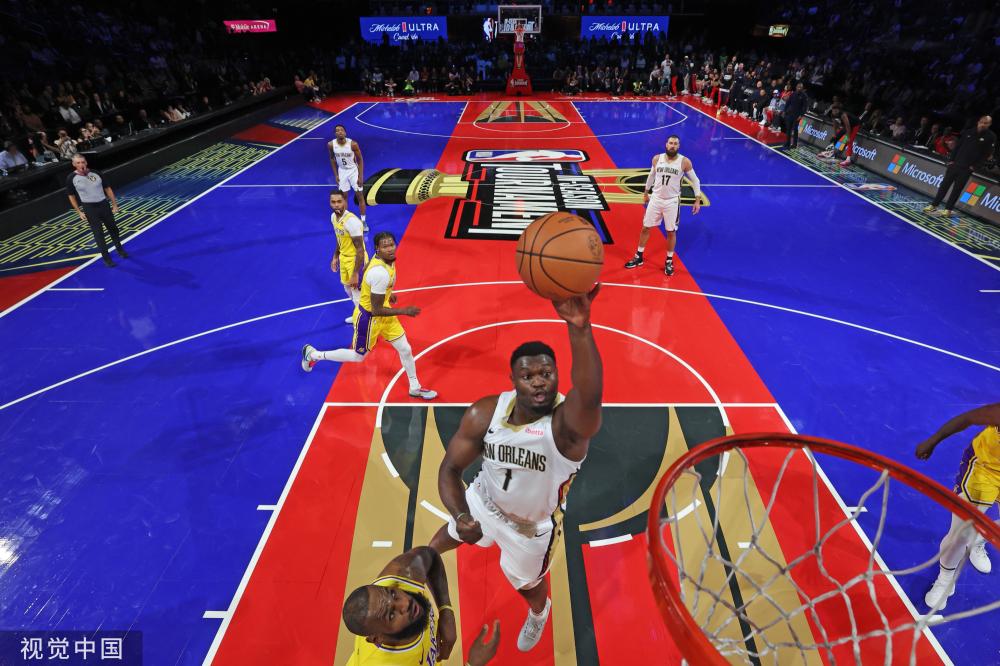 用手语把整场晚会同步演一遍——2025年总台春晚听障演员背后的故事.